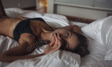 Amcam bir seks kaseti hattına yakalandığında sikti